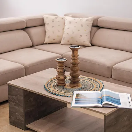 Shemesh Apartment