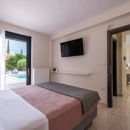 Shemesh * Nafplio